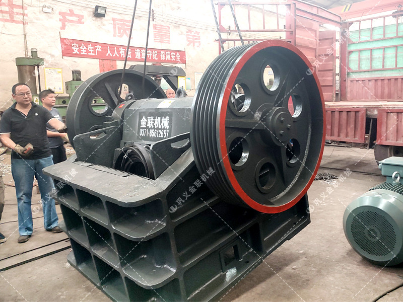 顎式破碎機(jī)價(jià)格,顎式破碎機(jī)廠(chǎng)家,大型顎破機(jī)原理,型號(hào)參數(shù)